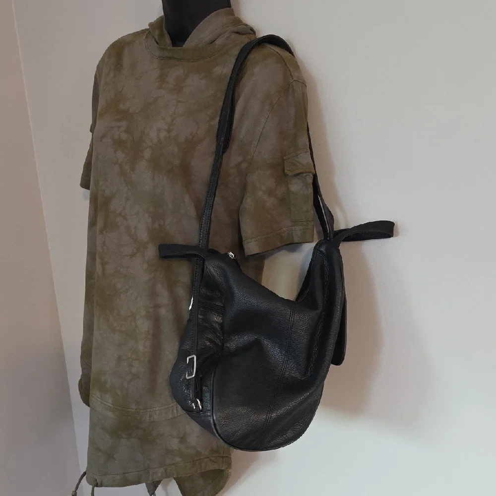 Black Leather Backpack Travel‎ Shoulder Bag Zip With Pockets Purse